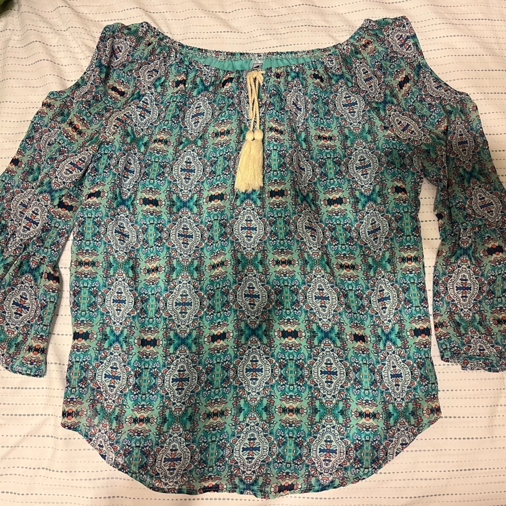 BEAUTEES long sleeve shirt. WORN ONCE.